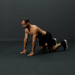 Wrists strengthening on the floor