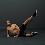 Unilateral active femoral mobility on the floor face up