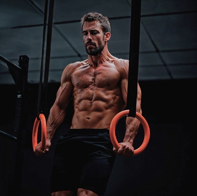 Hipertrofia avanzada en anillas